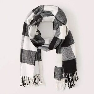 Abercrombie & Fitch Black and White Plaid Checkered Blanket Scarf